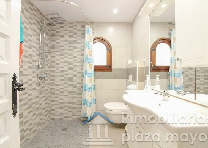 Con Piscina Privada Maryvilla 4508 Villa